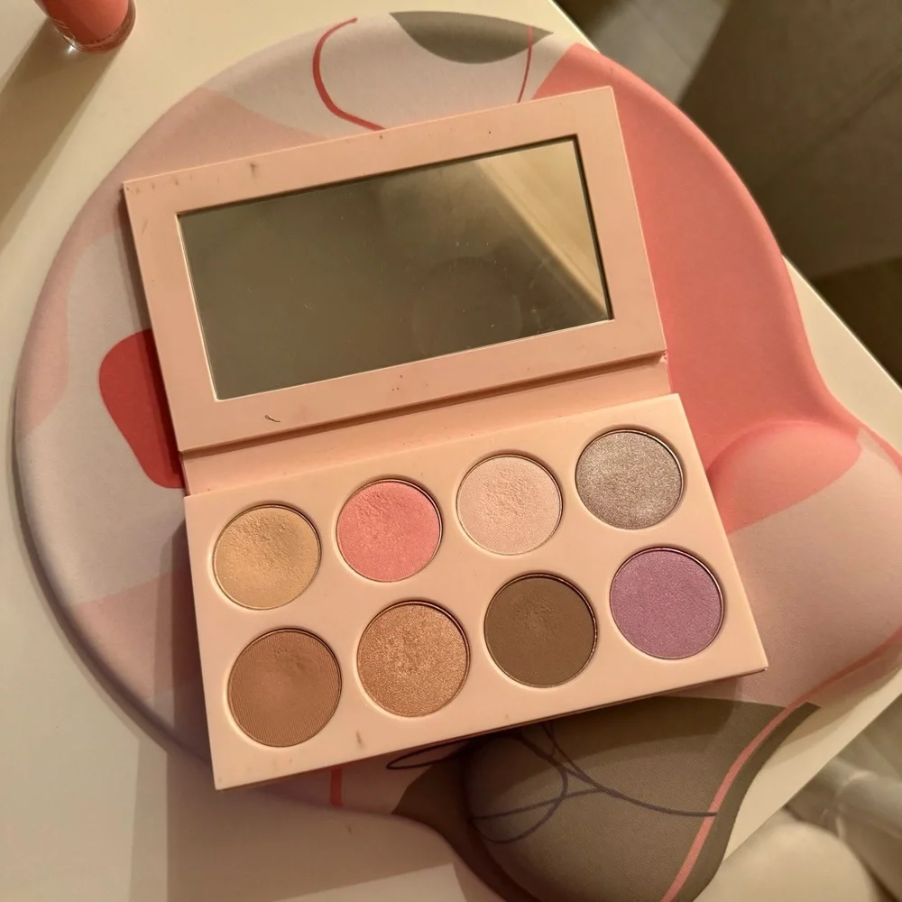 Smashbox chic palette